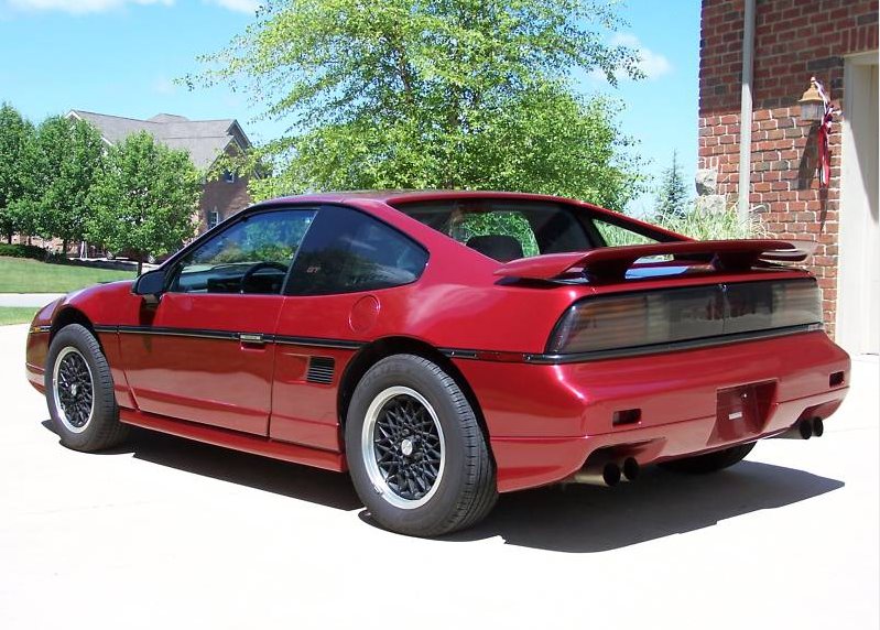 Pontiac Fiero: My burgundy 1988 Fiero GT