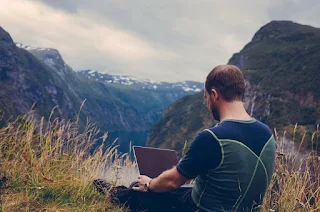 Top 10 Tools for A Digital Nomad to Increase Productivity