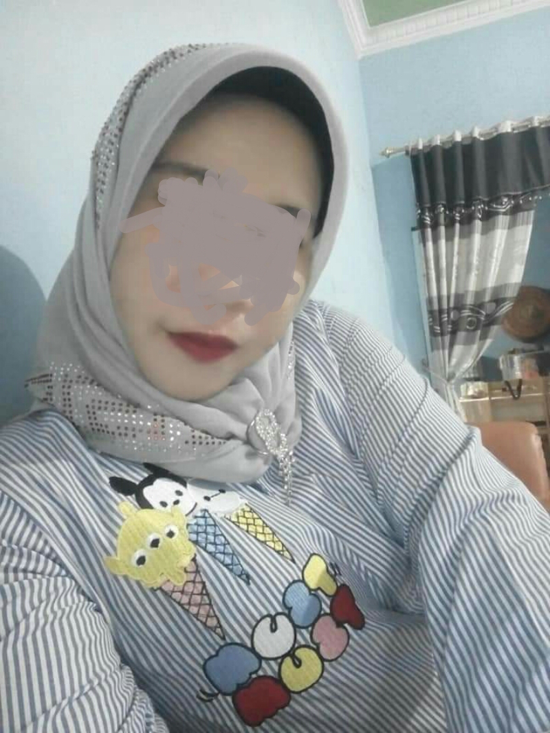 Net oknum PNS Pemkab Asahan yang ditangkap polisi. Net oknum PNS Pemkab Asahan yang ditangkap polisi.