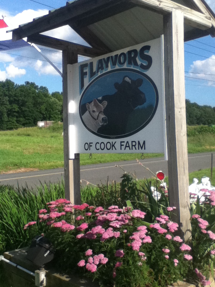 Foodette Reviews "Hadley Grass" Asparagus and Almond Ice Cream