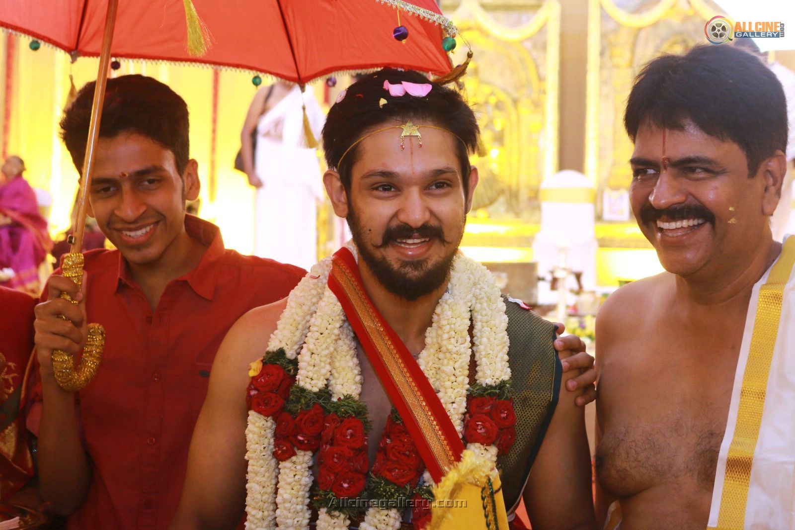 Kollywood actor Nakul Marries Longtime Girlfriend Sruti Bhaskar