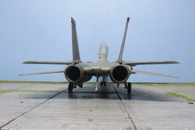 F-14A Tomcat VF111 "Sundowners"'Hasegawa au 1/48. F-14A Tomcat VF111 "Sundowners"'Hasegawa au 1/48.