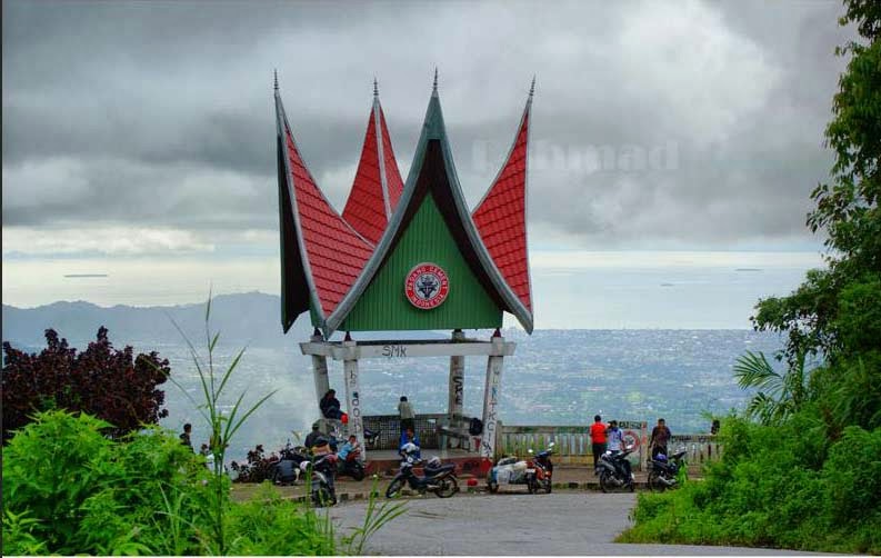 7 Tempat Wisata Kota Padang Sumatera Barat Terpopuler