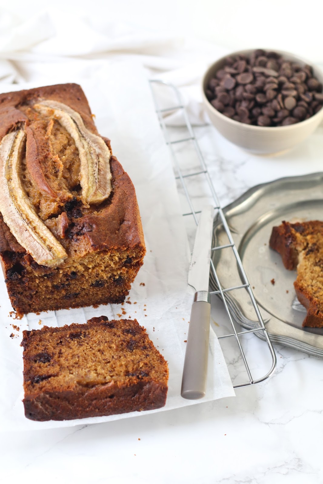 Recette banana bread aux pépites de chocolat Recette du banana bread aux pépites de chocolat ! Facile, moelleux et carrément délicieux !