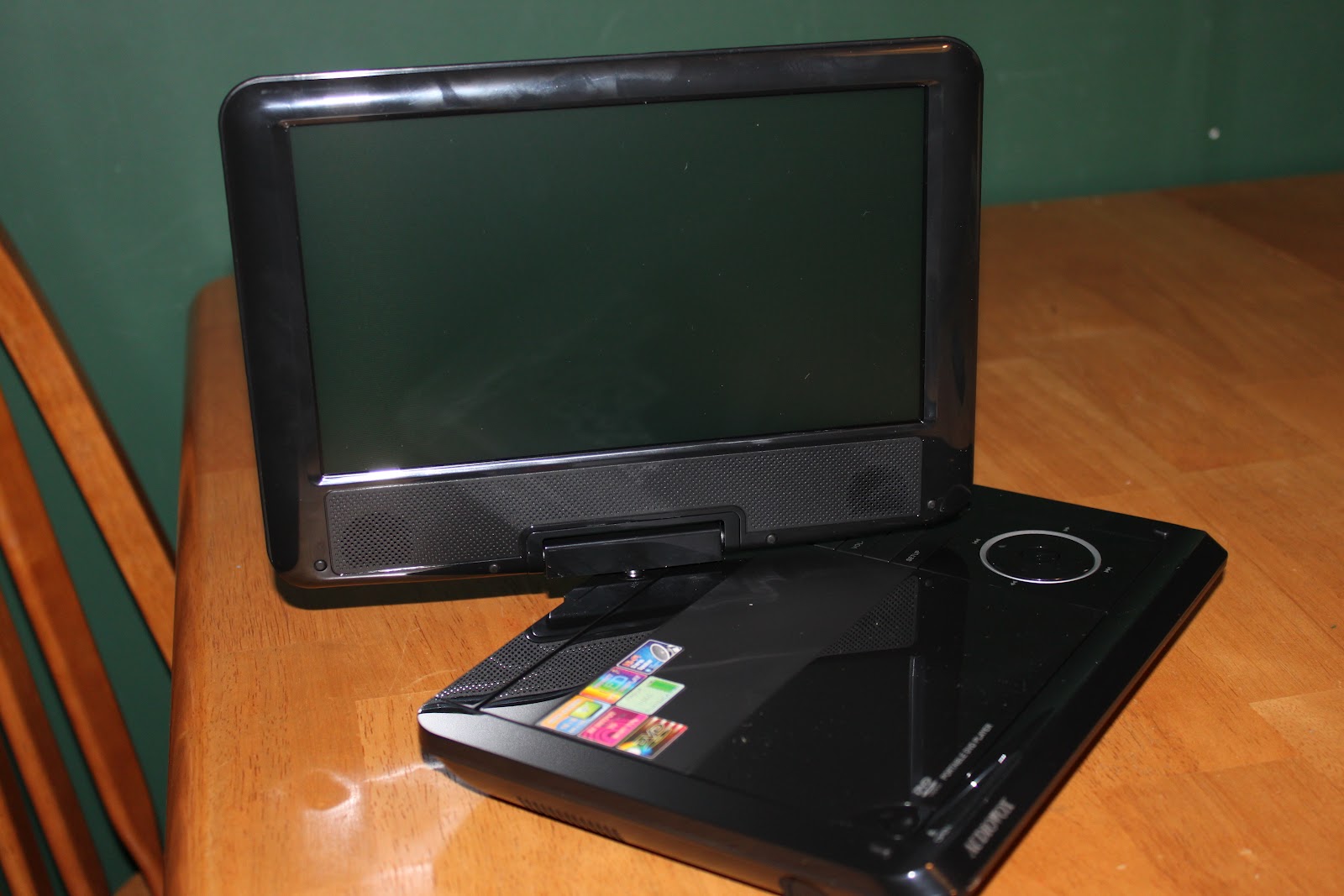 Susan's Disney Family: Audiovox DS2058 10.2" Enhanced Definition