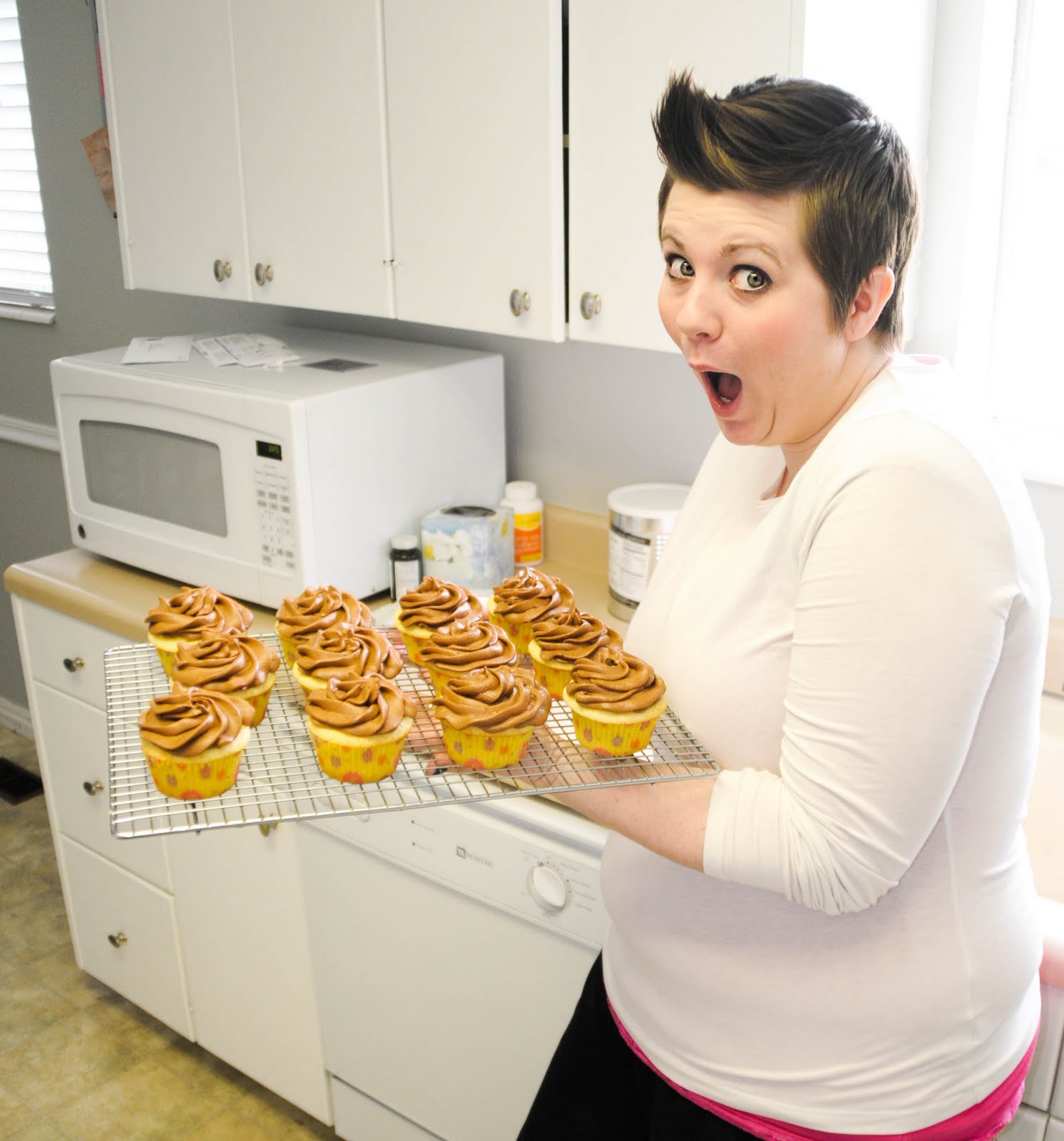 shai-s-cakes-ctr-cupcakes