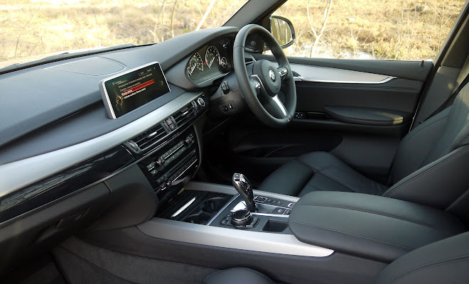 BMW X5 xDrive40e front interior