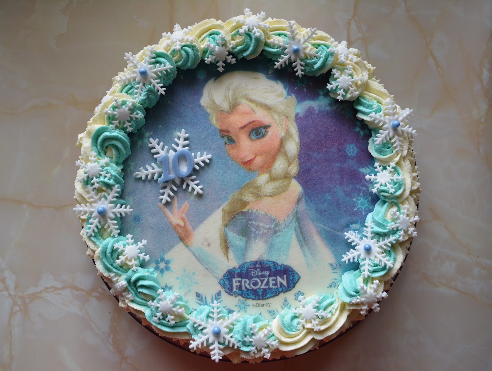 Omin Kätösin... Frozen Elsakakku