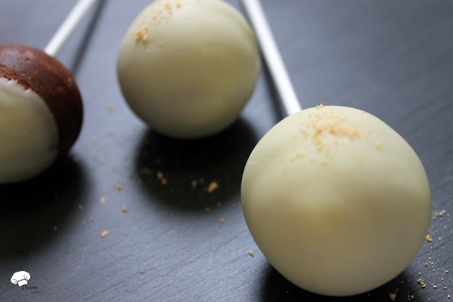 TYFE: Schoko-Orangen Cake Pops mit weißer und dunkler Schokolade