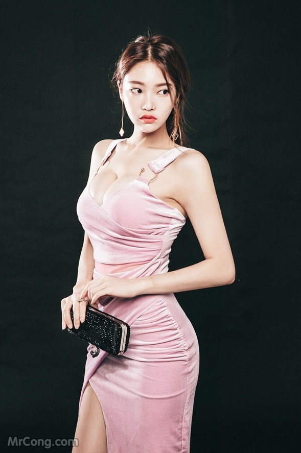 Model Park Jung Yoon in the November 2016 fashion photo series (514 photos) photo 14-0