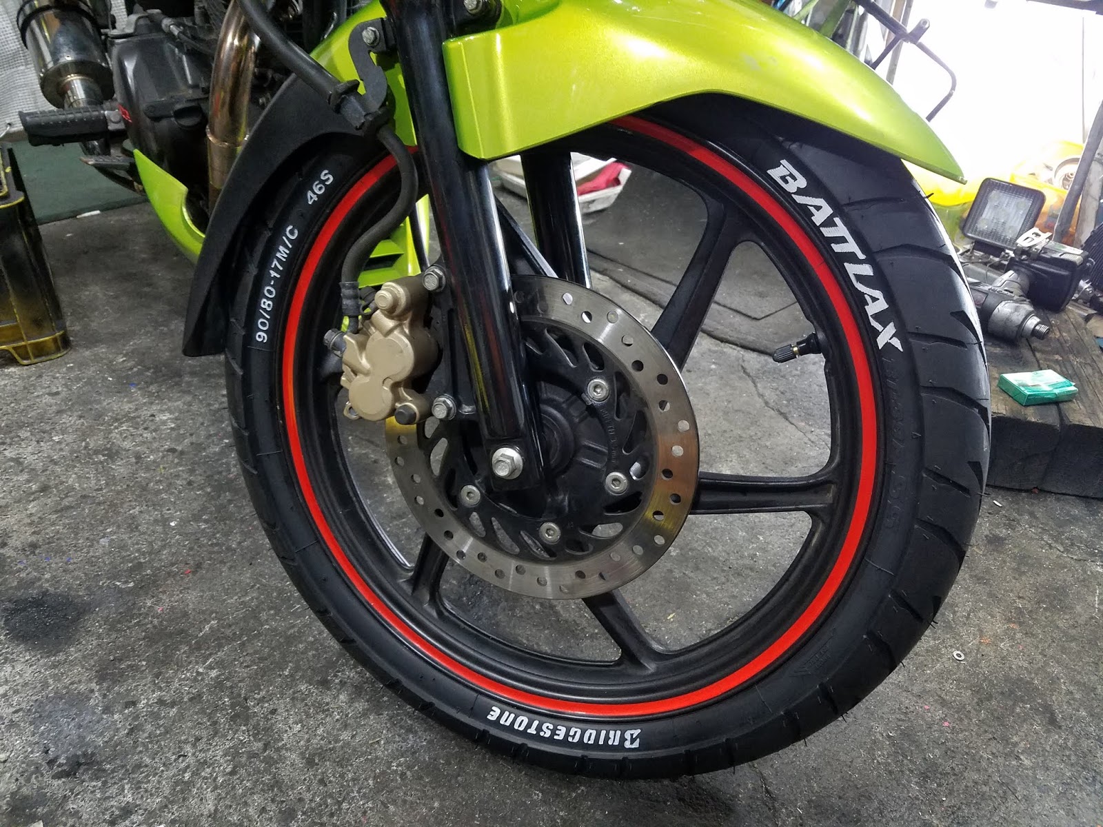 CBF125タイヤ前後バリヤマ！