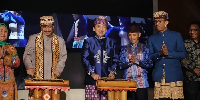 Menteri Pariwisata Acungi 2 Jempol untuk Keberhasilan Program Wisata Gubernur Ridho Ficardo