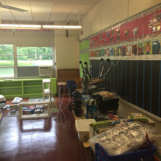 Photo of Wolfelicious before classroom