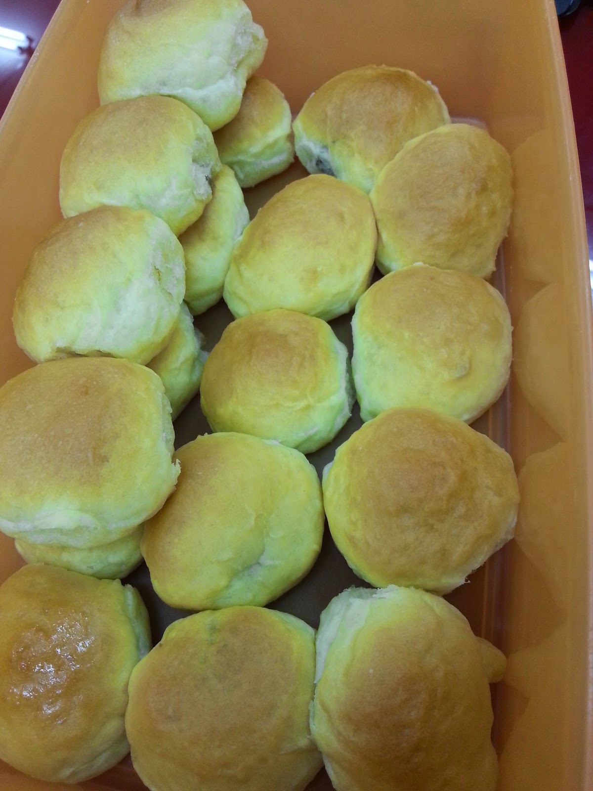 Roti Bun Inti Kacang Merah Yaya Azura