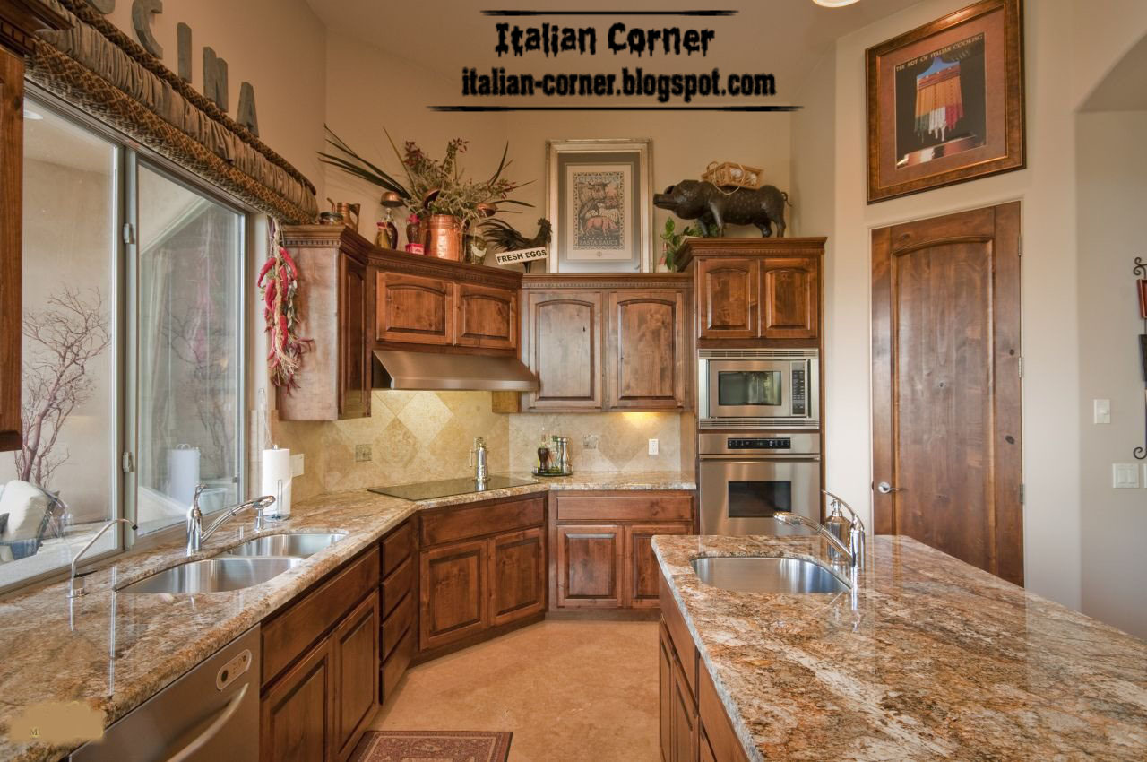 Classic Italian wooden kitchen cabinets designs