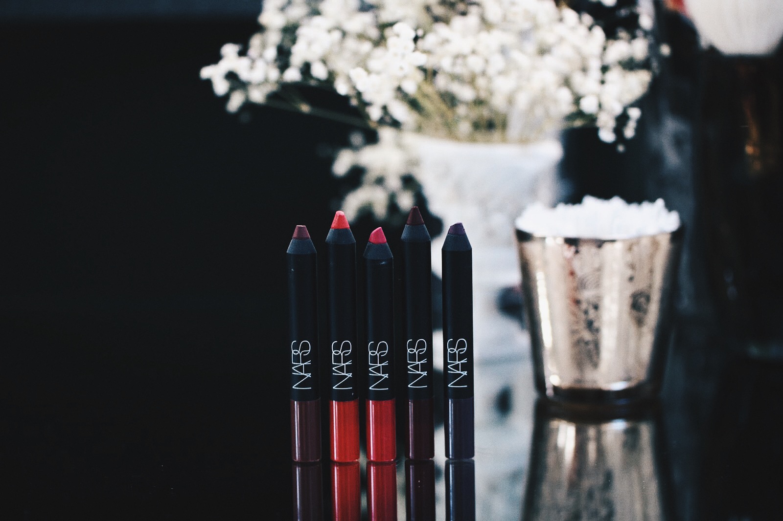 nars velvet matte lip pencil dirty mind, famous red, let's go crazy, do me baby, endangered red avis test swatches