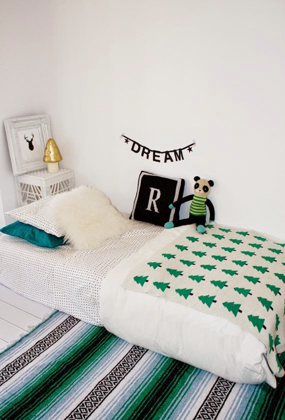 http://www.spearmintbaby.com/2013/10/rexys-temporary-bedroom/