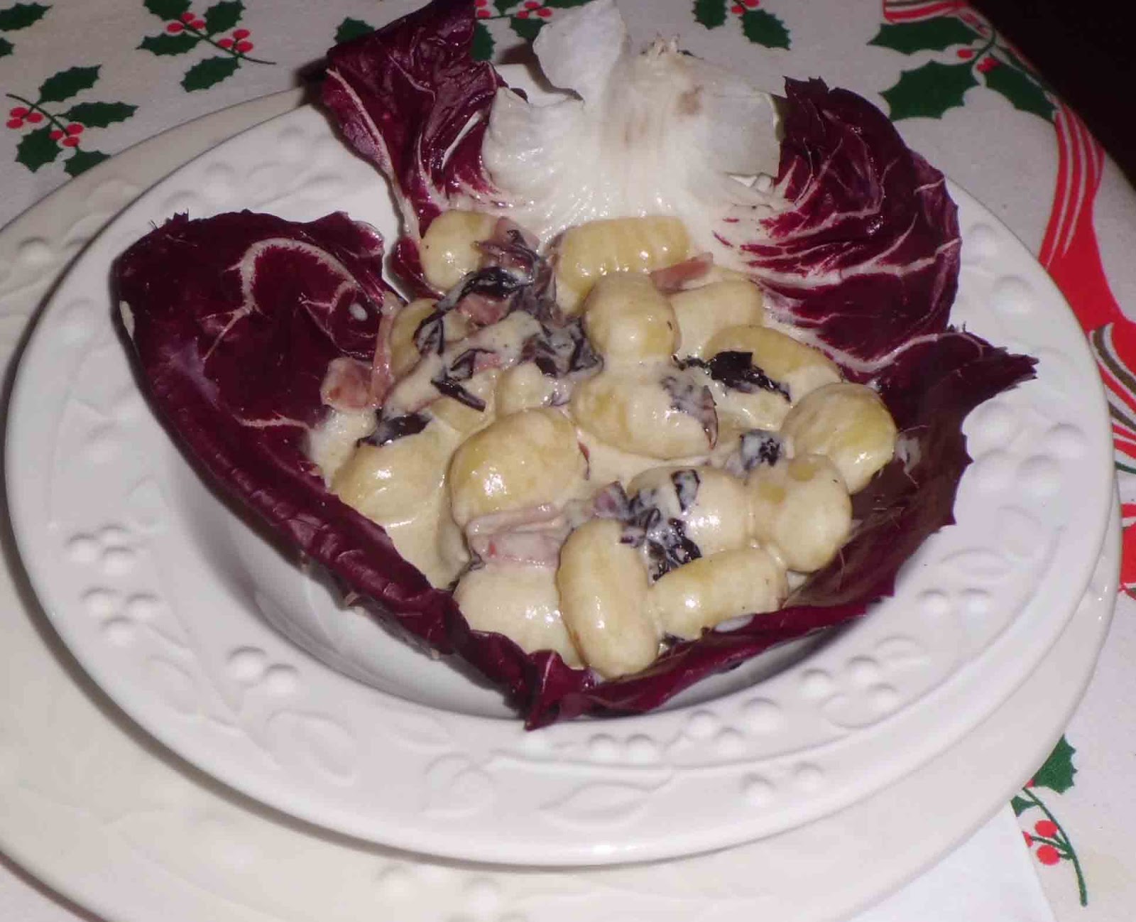 Pandora's Cooking GNOCCHI IN FOGLIA DI RADICCHIO CON E