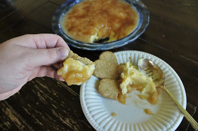 Caramel Apple Cheesecake Dip - easy, no-bake dessert #AppleWeek #sponsored