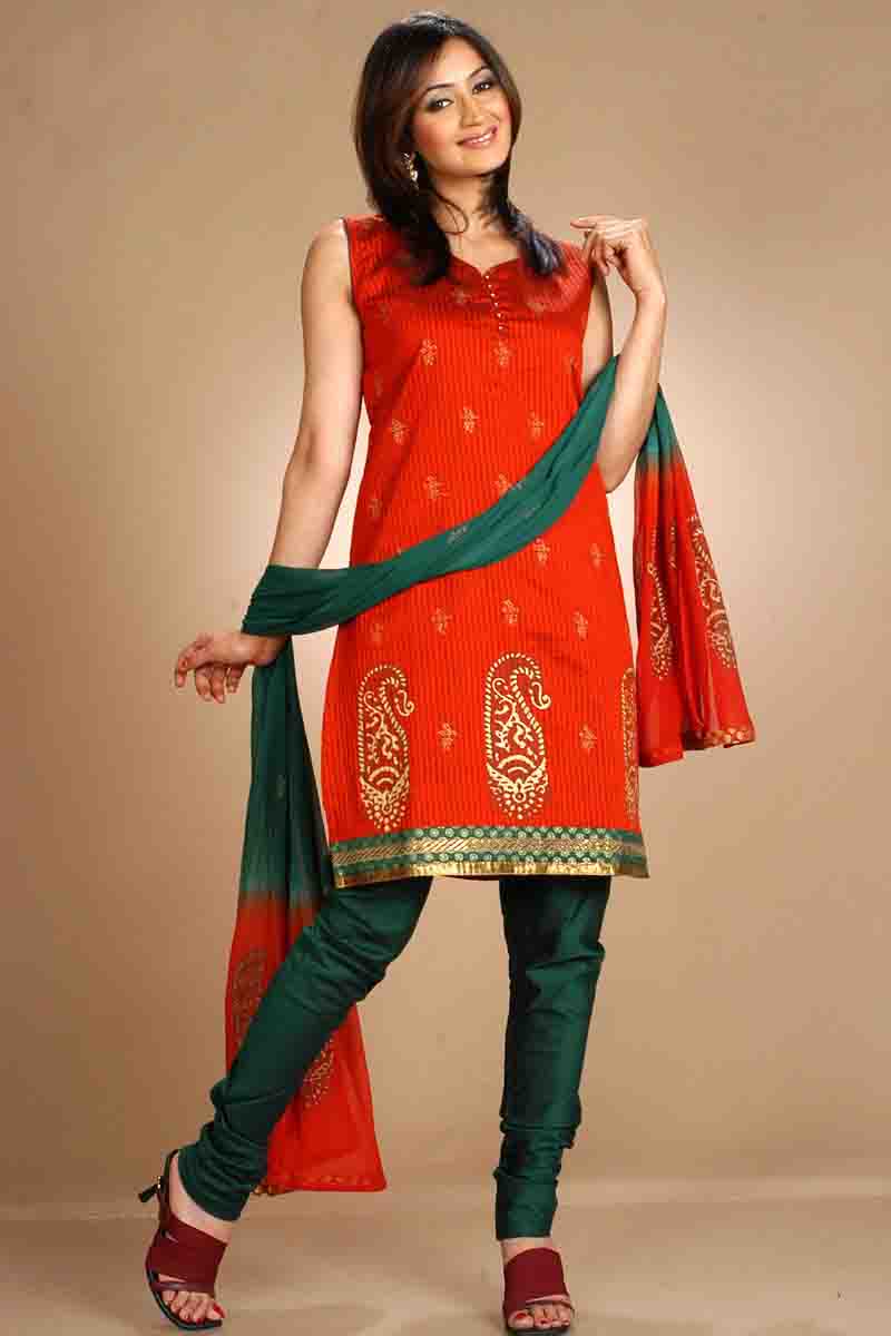 Fashion world latest Fashion: Churidaar salwar kameez dupatta fashion.