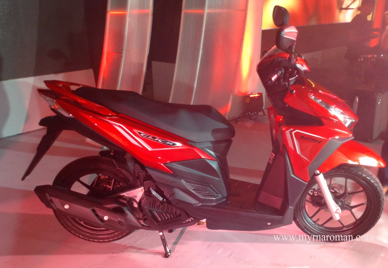 Honda presents the future of scooters - Honda Click 125i | enjoying ...