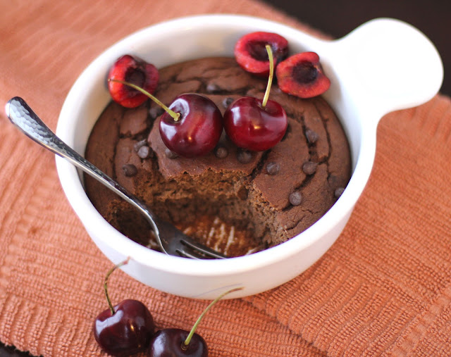 Healthy Single-Serving Chocolate Quinoa Protein Cake | Desserts With Benefits Blog