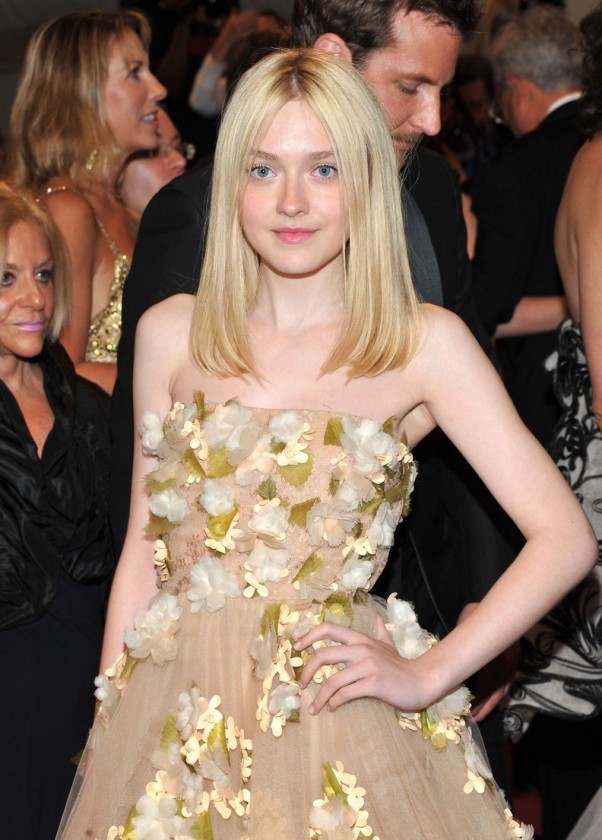 adaşehir: Dakota Fanning @ 2011 MET Gala