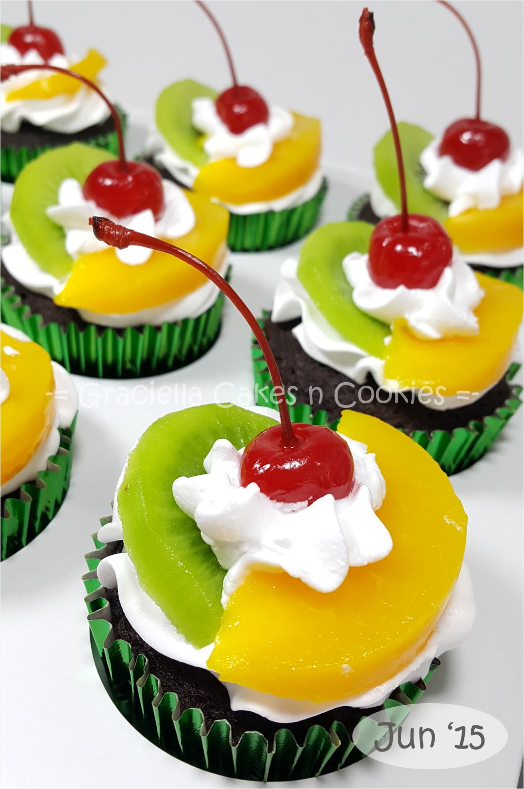 Graciella Cakes Birthday Manye Cake Wedding Cupcake & Cake