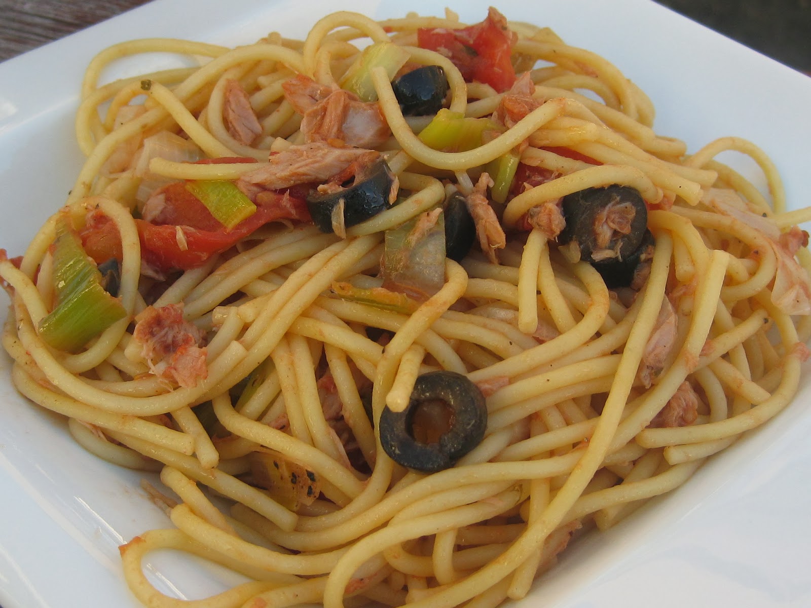 Spaghettis express à la tomate et au thon Bedon Gourmand