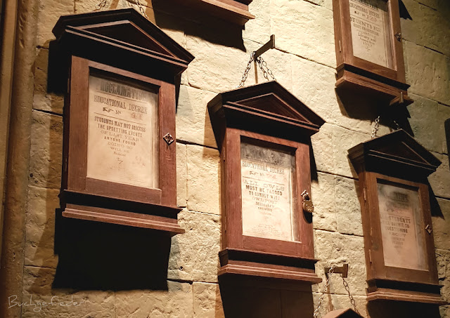 Buchgefieder Co Hogwarts In Potsdam Harry Potter Exhibition