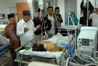 Etika Menjenguk Orang Sakit Etika Menjenguk Orang Sakit