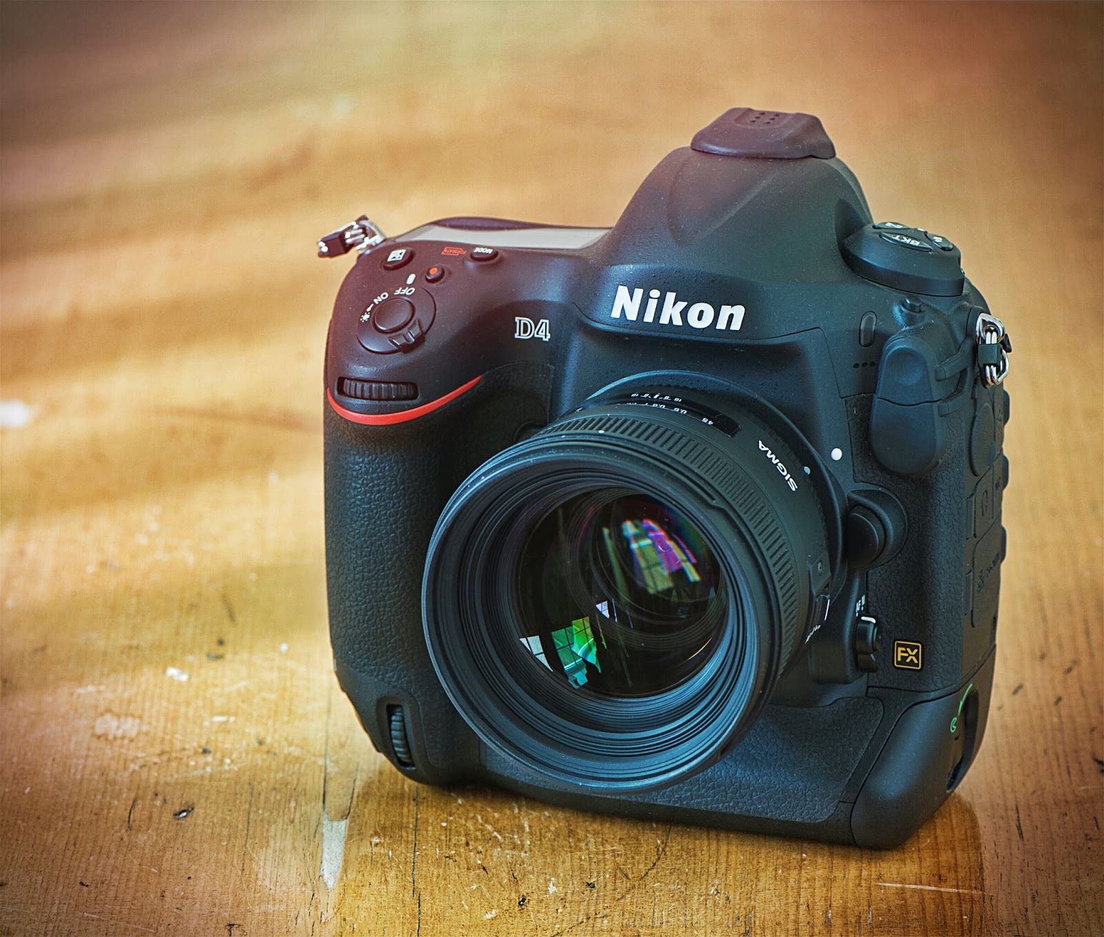 a-geek-and-his-camera-nikon-d4-review