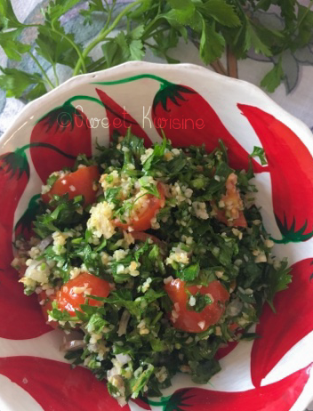 Sweet Kwisine: Le taboulé libanais aux herbes Sweet Kwisine: Le taboulé libanais aux herbes