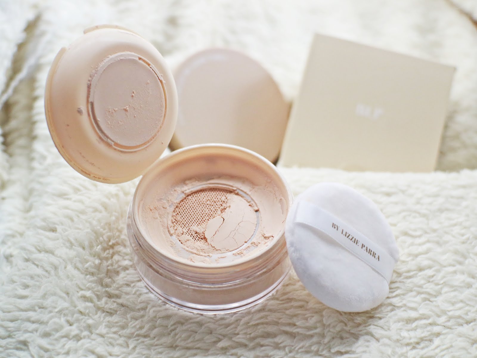 BEAUTY: BLP FACE POWDER ( BY LIZZIE PARRA )