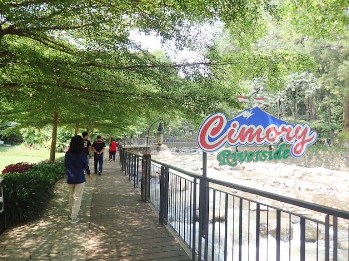 Cimory Riverside Puncak Bogor, Nikmatnya Makan di Pinggir Sungai Sekaligus Wisata Keluarga