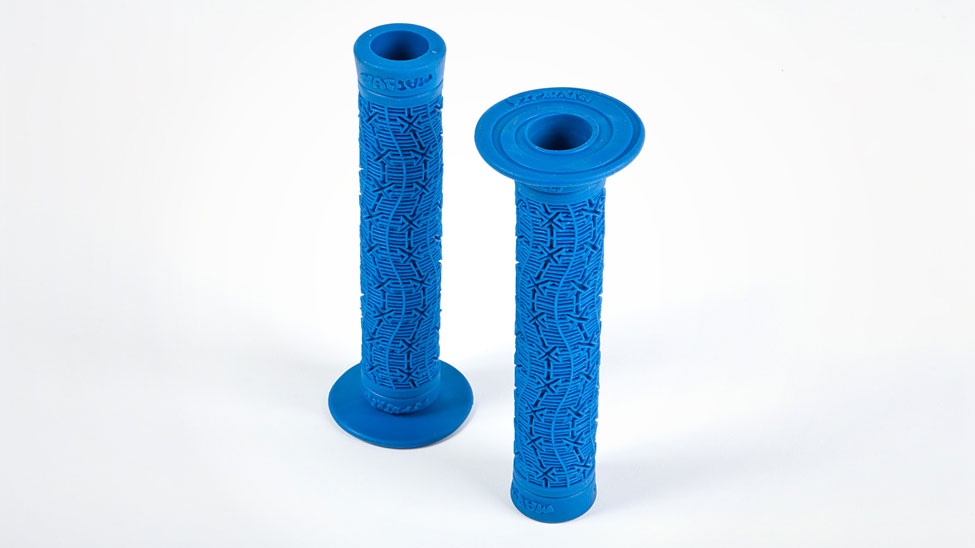 TheBikeCheck Fit Bike Co. Mac Grips and Pedals