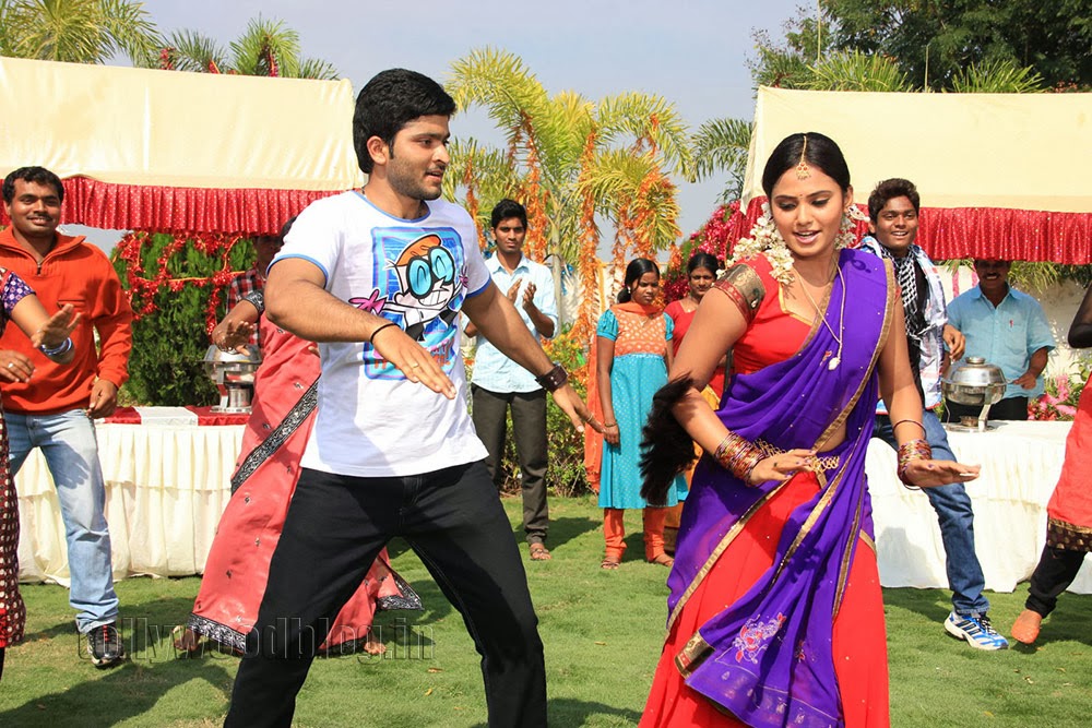 Premantene Chitram Movie Latest HQ Photos Gallery - Latest Tamil