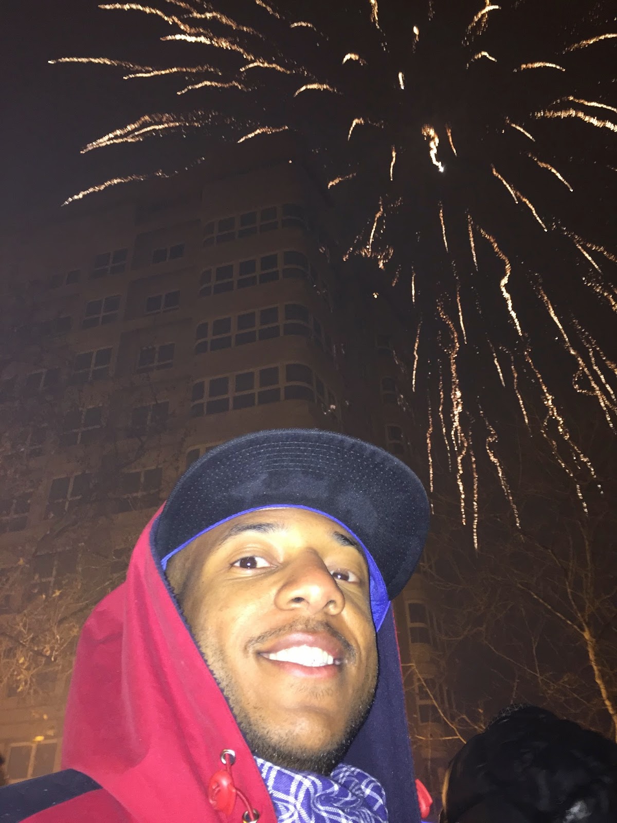 Nit del Foc firework celebration despite the rain