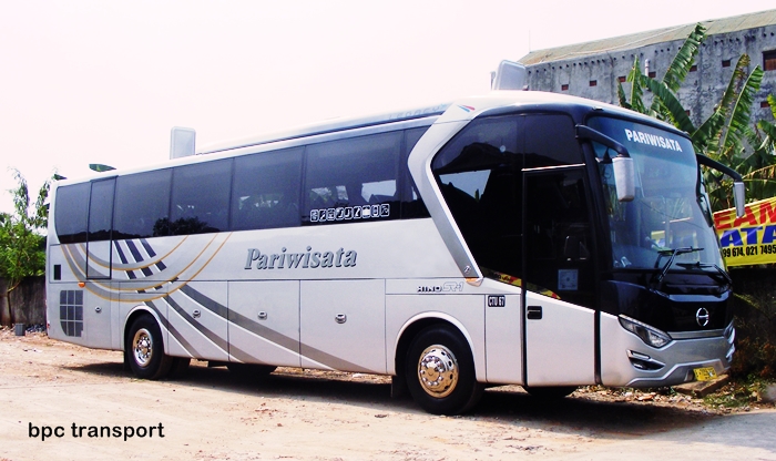 Raja Jalan Raya: Mengupas Tuntas Bus Pariwisata 47 Seat