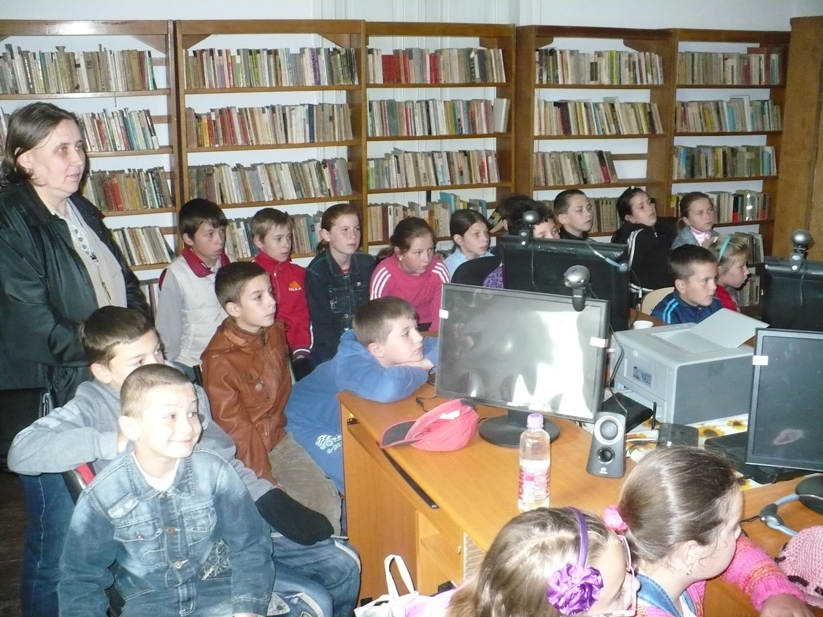 Biblioteca Comunala Timotei Popovici Sacu: ORA DE LECTUR?