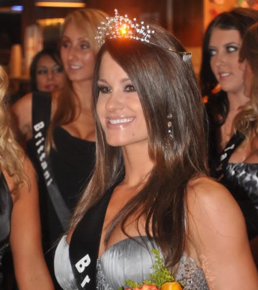 Adam S Wrestling Miss Tessmacher Wins Hooters Contest