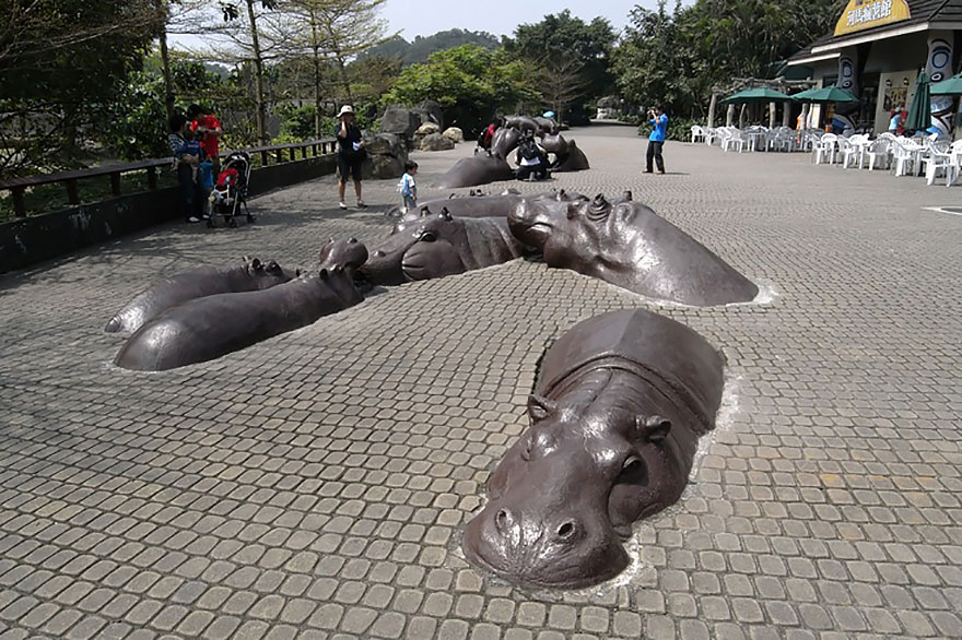 42 Of The Most Beautiful Sculptures In The World - Hippo Sculptures, Taipei, Taiwan
