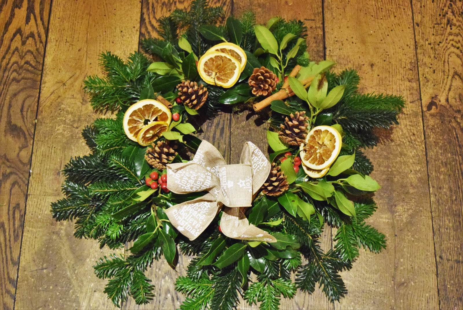 DIY NATURAL FOLIAGE CHRISTMAS WREATH A Life With Frills