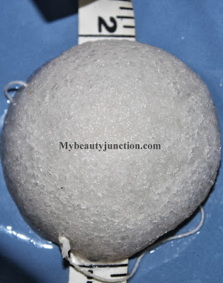 White cleansing Konjac sponge review, photos and use