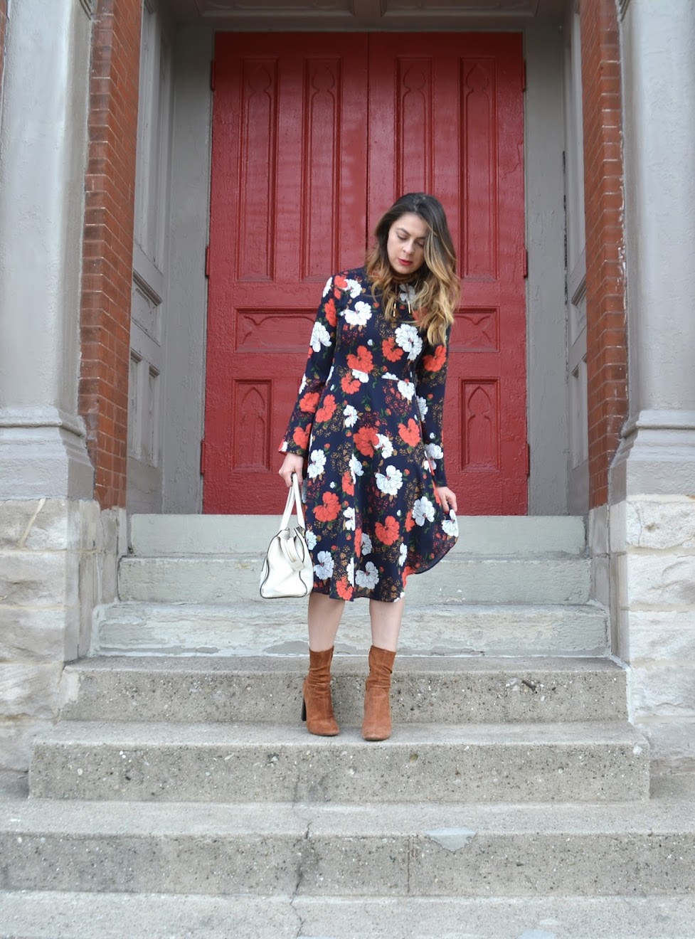 Red Floral-print Crew Neck A-line Long Sleeve Midi Dress, JIANSHAN, StyleWe Crew Neck A-line Long Sleeve Midi Dress, Red Floral-print Crew Neck A-line Long Sleeve Midi Dress, StyleWeRed Floral-print Crew Neck A-line Long Sleeve Midi Dress, StyleWe foral midi dress, vestido midi de StyleWe, vestido midi floral, winter florals, dark florals, estampado floral para el invierno, retro winter florals, StyleWe, Desiree Velasquez, Fashionlingual, Chicago fashion blogger, Chicago style blogger, Chicago streetstyle, Chicago blogger, bloguera de moda de Chicago, bloguera de moda, bloguera de moda latina, Latina fashion blogger, Zara suede midi boots, suede midi boots, brown suede midi boots, botines de ante de Zara, botines de Zara, botines midi, Coach Legacy satchel, white Legacy satchel from Coach, winter style, winter fashion, estilo invierno, moda del invierno, suede choker, Zaful suede choker, Zaful choker, balayage by MixedCo Salon, 