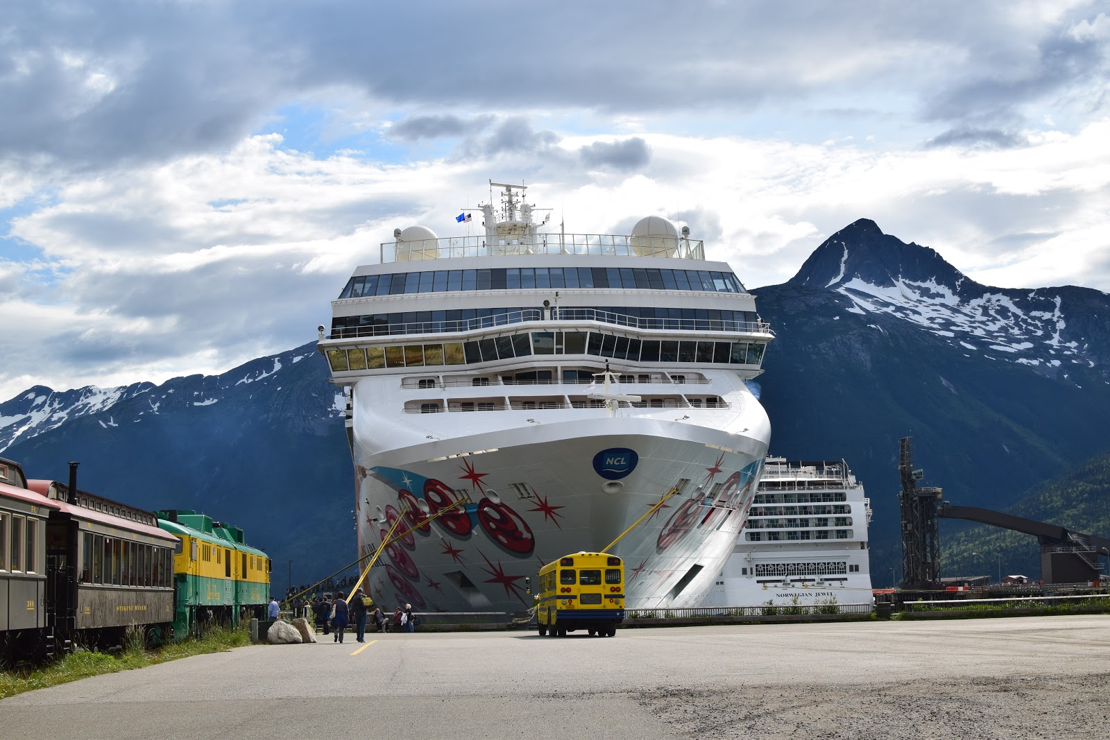 Wheelchair Wandering Cruising with a Wheelchair