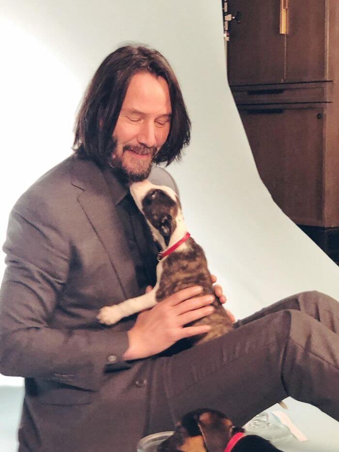 Keanu Reeves Doesn’t Touch People When Taking Photos And The Reason Why Remains A Mystery