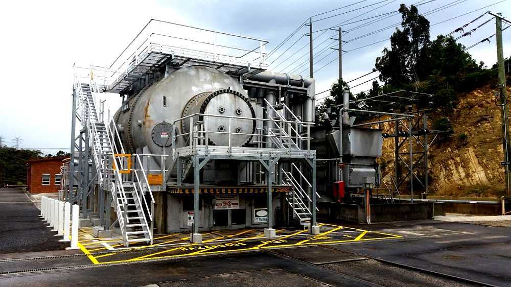 Synchronous condenser