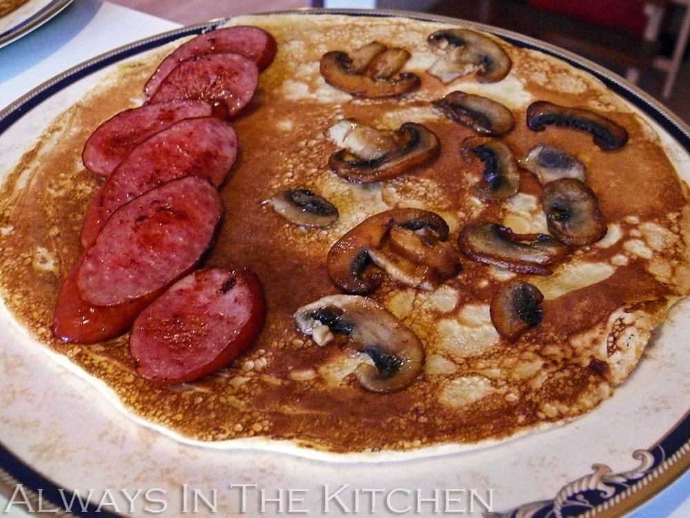 Dawna in the Kitchen: Dutch Pannekoeken