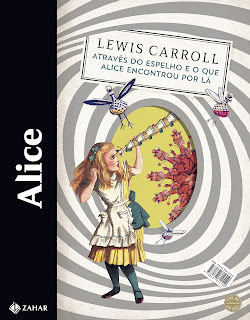 Alice - Edição Comemorativa 150 Anos: Aventuras de Alice no País das Maravilhas & Através do espelho e o que Alice encontrou por lá. Lewis Carroll. Editora Zahar. Setembro de 2015 a atualmente. ISBN: 978-85-378-1455-0. Capa de Rafael Nobre (Babilonia Cultural Editorial). Ilustrações de John Tenniel, em colagens de Adriana Peliano. Tradução de Maria Luiza X. de A. Borges.